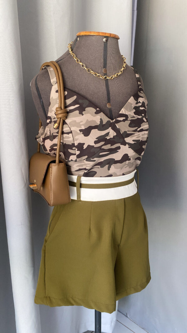 Cropped Militar